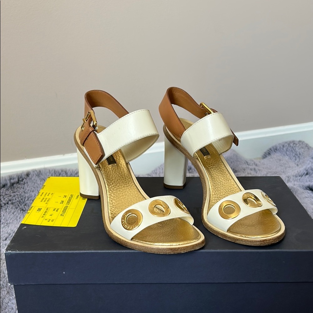 Louis Vuitton Cream and Gold Heels with Minimalist Design